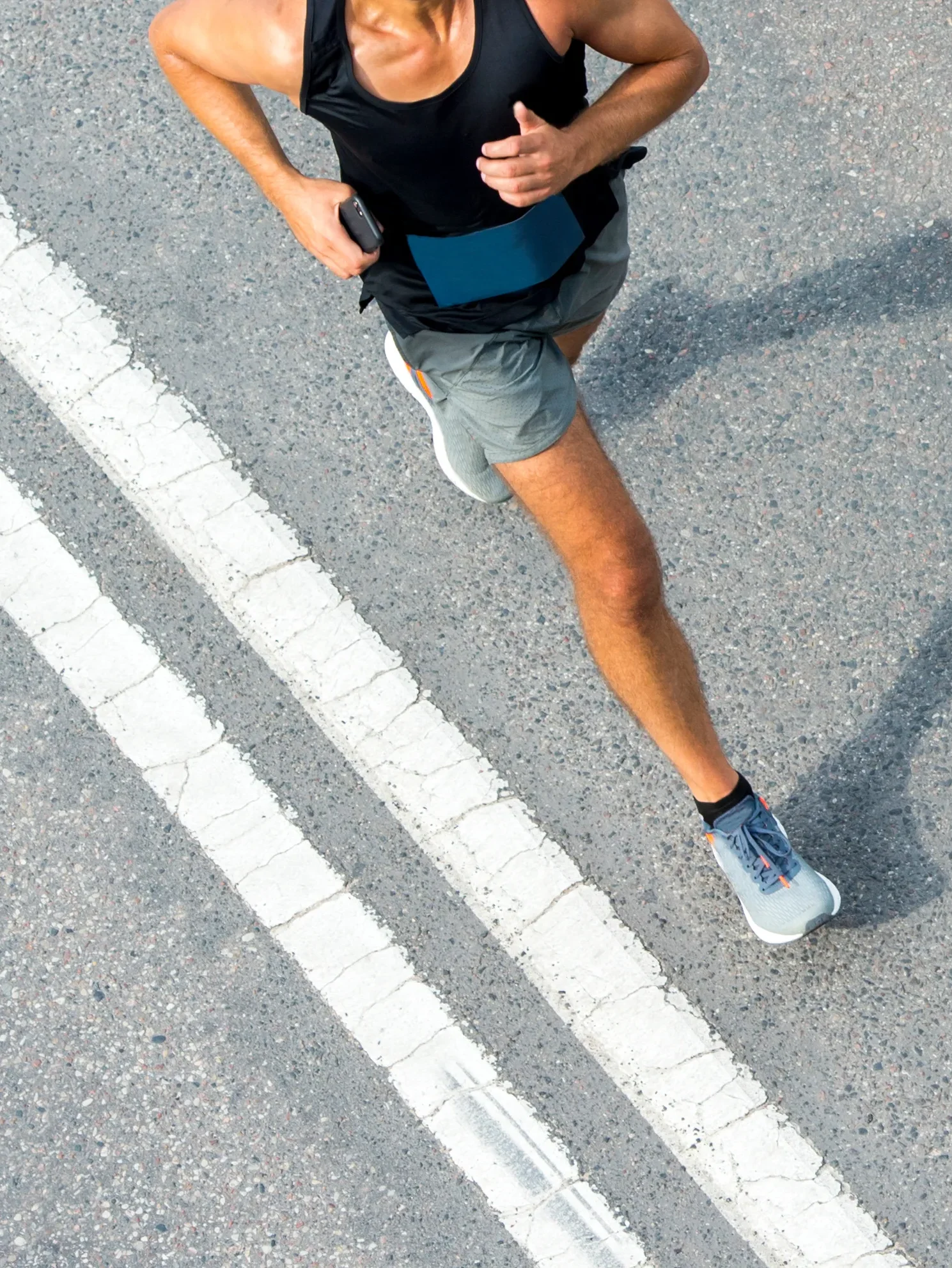 man running with no foot pain